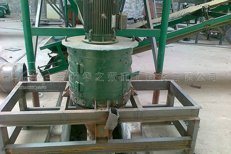 內(nèi)蒙五原有機(jī)肥設(shè)備生產(chǎn)線現(xiàn)場