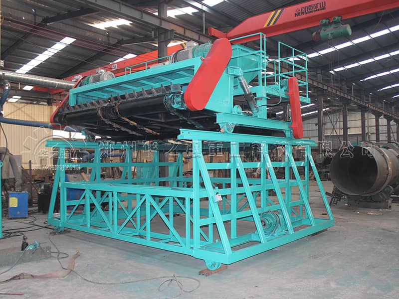 豬糞有機肥翻堆機